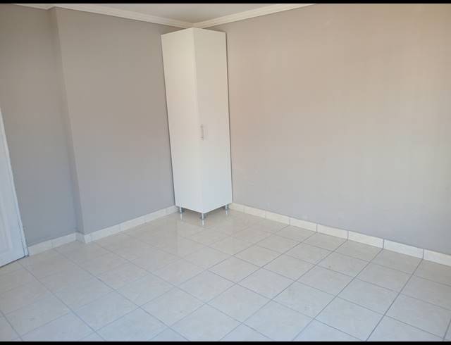 1 BEDROOM FREEHOLD TO LET IN COSMO CITY